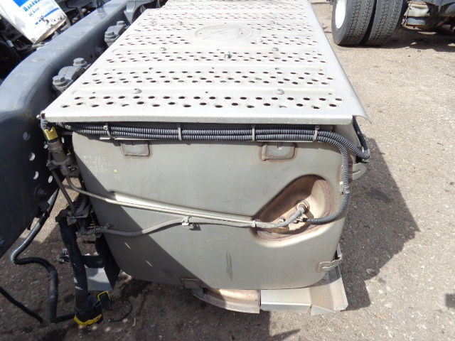 Mercedes-Benz MP4 EURO 6 exhaust gas catalyst - Fahrzeugkatalysator für LKW: das Bild 4 Mercedes-Benz MP4 EURO 6 exhaust gas catalyst - Fahrzeugkatalysator für LKW: das Bild 4