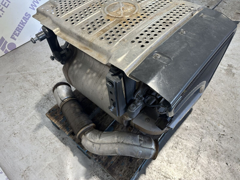 Mercedes-Benz MP5 EURO 6 - Fahrzeugkatalysator für LKW: das Bild 4 Mercedes-Benz MP5 EURO 6 - Fahrzeugkatalysator für LKW: das Bild 4