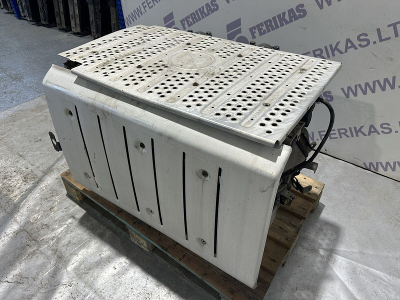 Mercedes-Benz exhaust catalyst - Fahrzeugkatalysator für LKW: das Bild 5 Mercedes-Benz exhaust catalyst - Fahrzeugkatalysator für LKW: das Bild 5