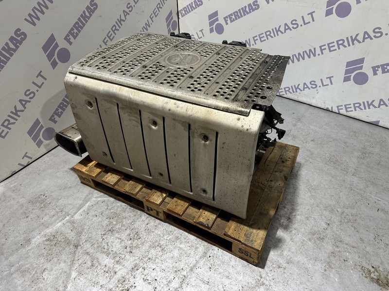 Mercedes-Benz exhaust catalyst - Fahrzeugkatalysator für LKW: das Bild 1 Mercedes-Benz exhaust catalyst - Fahrzeugkatalysator für LKW: das Bild 1