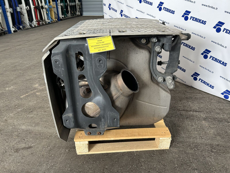 Mercedes-Benz exhaust catalyst - Fahrzeugkatalysator für LKW: das Bild 4 Mercedes-Benz exhaust catalyst - Fahrzeugkatalysator für LKW: das Bild 4