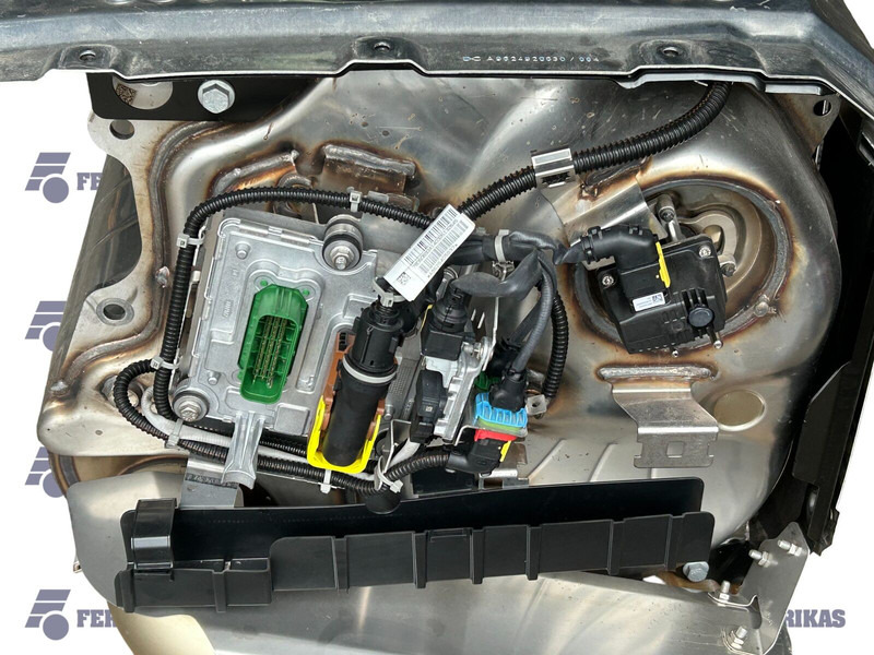 Mercedes-Benz exhaust catalyst - Fahrzeugkatalysator für LKW: das Bild 5 Mercedes-Benz exhaust catalyst - Fahrzeugkatalysator für LKW: das Bild 5