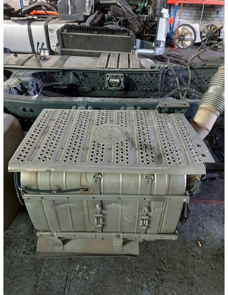 Mercedes-Benz exhaust gas catalyst - Fahrzeugkatalysator für LKW: das Bild 1 Mercedes-Benz exhaust gas catalyst - Fahrzeugkatalysator für LKW: das Bild 1