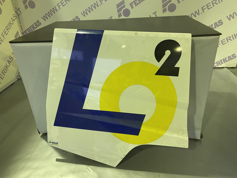 Renault luggage cover - Stoßstange für LKW: das Bild 1 Renault luggage cover - Stoßstange für LKW: das Bild 1