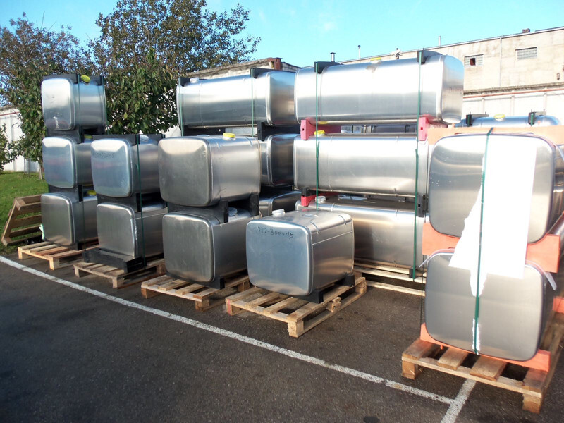 Volvo Used and new fuel tanks BIG stock "WORLDWIDE DELIVERY" - Kraftstofftank für LKW: das Bild 4 Volvo Used and new fuel tanks BIG stock "WORLDWIDE DELIVERY" - Kraftstofftank für LKW: das Bild 4