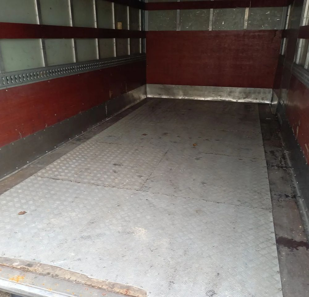 Inny - Kofferaufbau: das Bild 4 Inny - Kofferaufbau: das Bild 4