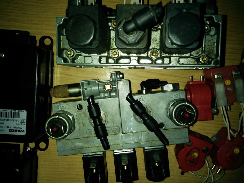 Mercedes-Benz закрытия двери BOSCH 0481500007 - Ersatzteile: das Bild 4 Mercedes-Benz закрытия двери BOSCH 0481500007 - Ersatzteile: das Bild 4