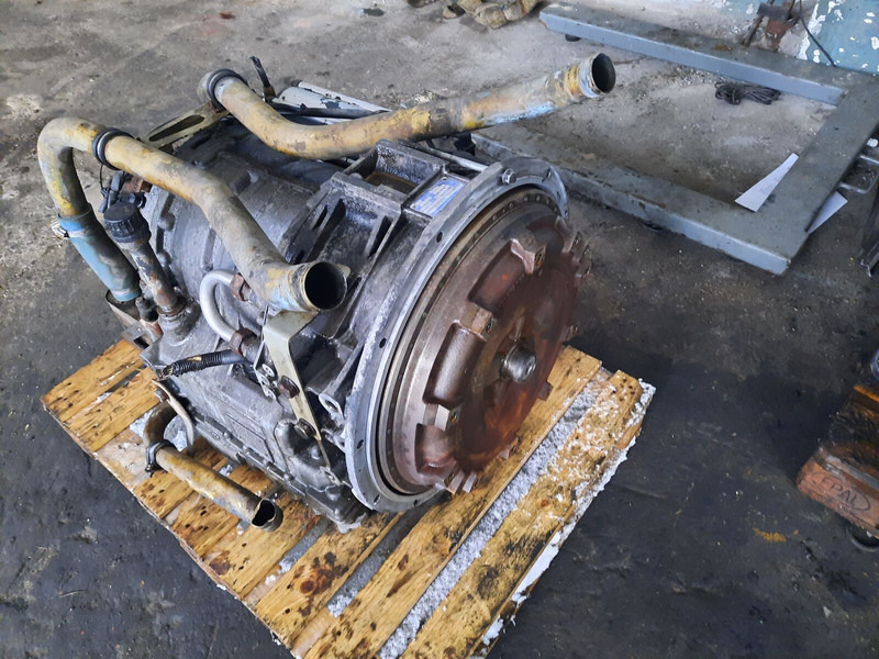 Iveco ZF 6HP604C Cursor 8. 6HP594C - Getriebe: das Bild 1 Iveco ZF 6HP604C Cursor 8. 6HP594C - Getriebe: das Bild 1