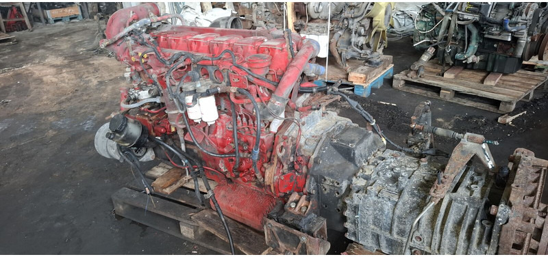 MAN D2866 LOH27 - Motor: das Bild 2 MAN D2866 LOH27 - Motor: das Bild 2
