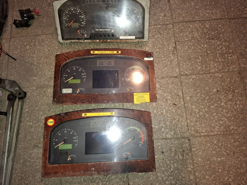 MAN DAF/ NEOPLAN. Mersedes. Iveko - Armaturenbrett: das Bild 1 MAN DAF/ NEOPLAN. Mersedes. Iveko - Armaturenbrett: das Bild 1