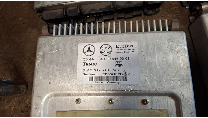 Mercedes-Benz - Steuergerät: das Bild 2 Mercedes-Benz - Steuergerät: das Bild 2