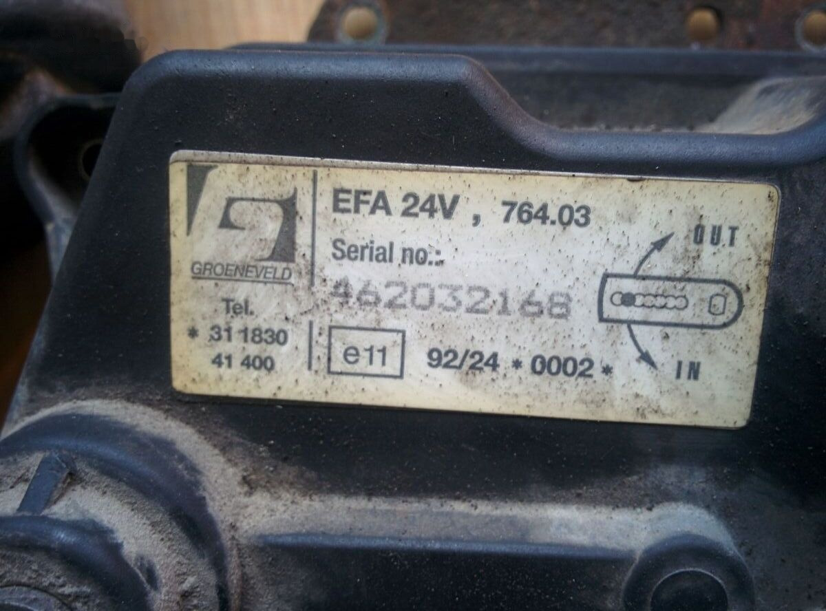 Mercedes-Benz potentsiometr 445.805.2\2 . 4.4.\511.5.10. 5020. 5.9/ 5.18/3 . 44 Mercedes-Benz O405 - Steuergerät für Bus: das Bild 5 Mercedes-Benz potentsiometr 445.805.2\2 . 4.4.\511.5.10. 5020. 5.9/ 5.18/3 . 44 Mercedes-Benz O405 - Steuergerät für Bus: das Bild 5