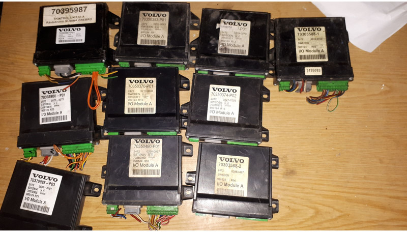 Volvo 20744283-01 .20514900-03. 20585155-P02/20554489-P04/.2050318 - Steuergerät: das Bild 1 Volvo 20744283-01 .20514900-03. 20585155-P02/20554489-P04/.2050318 - Steuergerät: das Bild 1