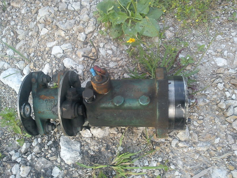 Volvo привода шкивов ремней и топливного насоса - Kurbelwelle: das Bild 1 Volvo привода шкивов ремней и топливного насоса - Kurbelwelle: das Bild 1