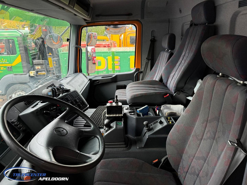 Mercedes-Benz Actros 1831 4x4 Naafreductie, Bladgeveerd, EPS, Originele kilometerstand! - Kipper: das Bild 5 Mercedes-Benz Actros 1831 4x4 Naafreductie, Bladgeveerd, EPS, Originele kilometerstand! - Kipper: das Bild 5