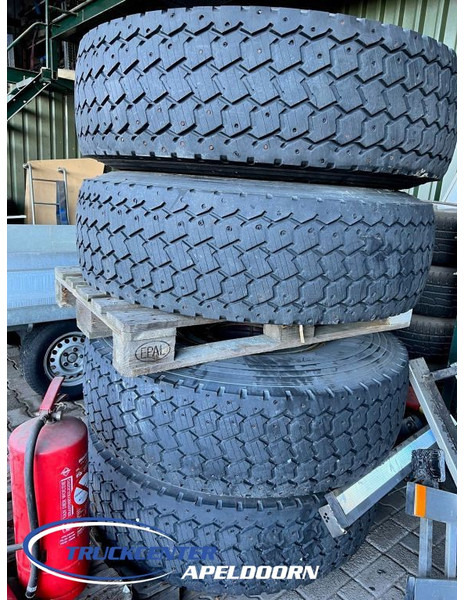 Michelin 385/95 R 20 385/95 R 20 - Reifen: das Bild 1 Michelin 385/95 R 20 385/95 R 20 - Reifen: das Bild 1