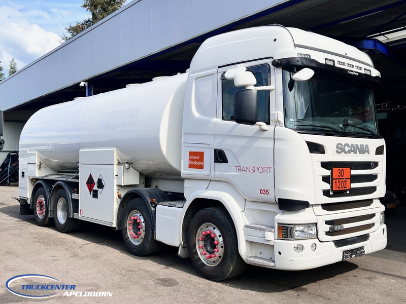 Scania R490 8x2, Retarder, 25000 Liter ADR - Tankwagen: das Bild 1 Scania R490 8x2, Retarder, 25000 Liter ADR - Tankwagen: das Bild 1