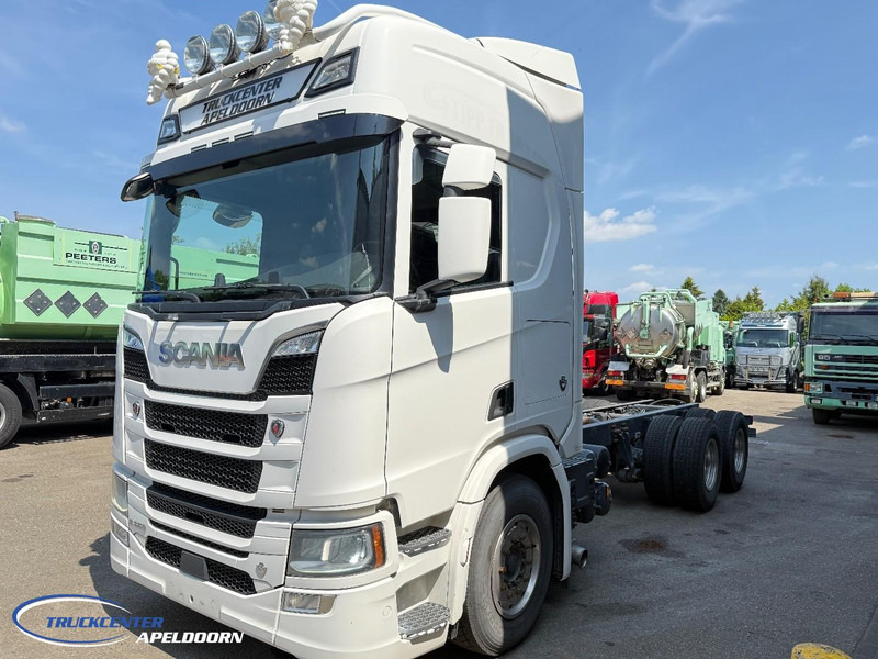 Scania R650 V8 NGS 6x4, Standclima, Retarder, PTO, 9000 kg Vooras - Fahrgestell LKW: das Bild 3 Scania R650 V8 NGS 6x4, Standclima, Retarder, PTO, 9000 kg Vooras - Fahrgestell LKW: das Bild 3
