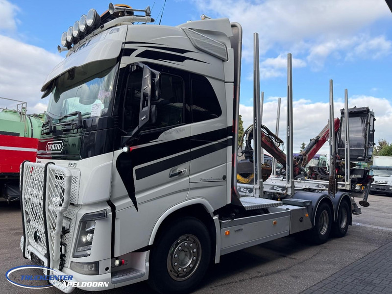 Volvo FH 650 6x4, FTG V1000X.81 Houtkraan - Holztransporter, Autokran: das Bild 3 Volvo FH 650 6x4, FTG V1000X.81 Houtkraan - Holztransporter, Autokran: das Bild 3