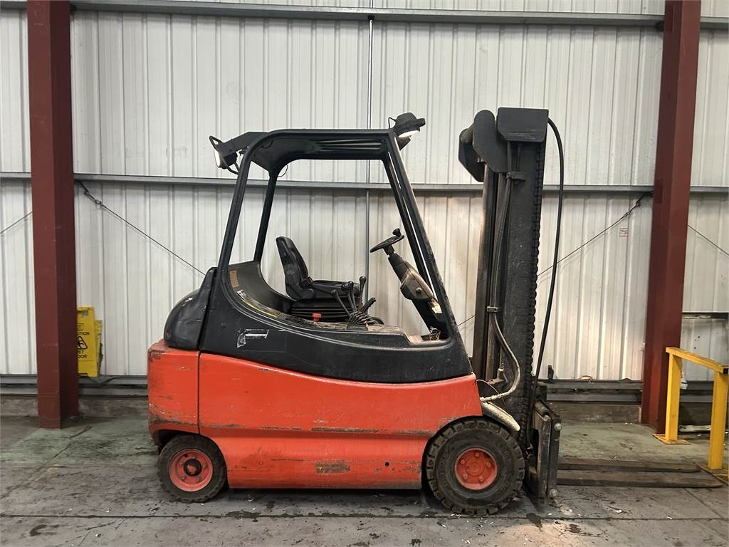 Linde E30-02 - Elektrostapler: das Bild 5 Linde E30-02 - Elektrostapler: das Bild 5