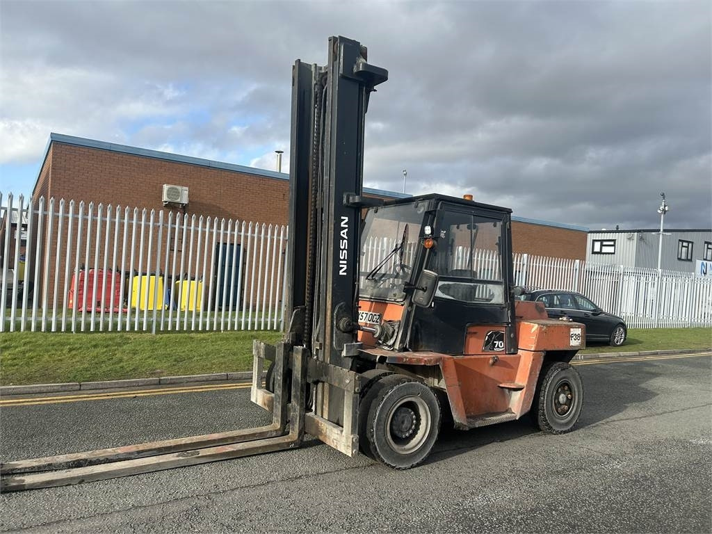 Nissan ZWF05H70U - Dieselstapler: das Bild 2 Nissan ZWF05H70U - Dieselstapler: das Bild 2