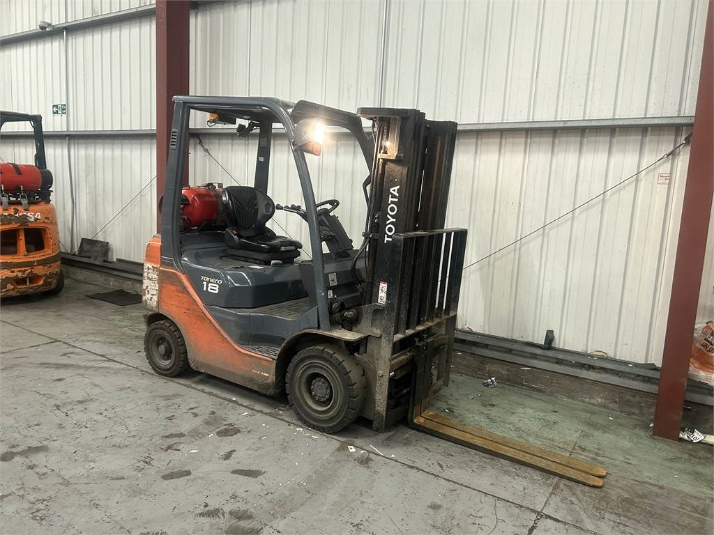 Toyota 02-8FGF18 - Treibgasstapler: das Bild 4 Toyota 02-8FGF18 - Treibgasstapler: das Bild 4