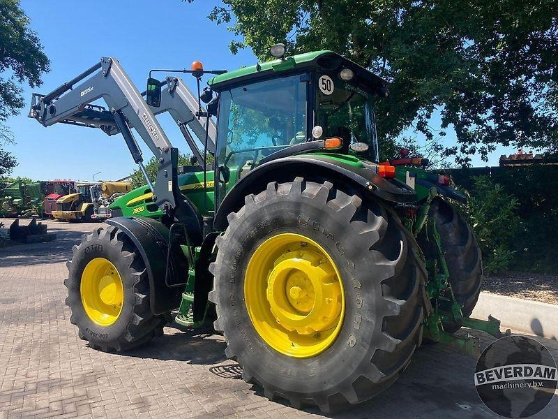 John Deere 7930 - Traktor: das Bild 2 John Deere 7930 - Traktor: das Bild 2