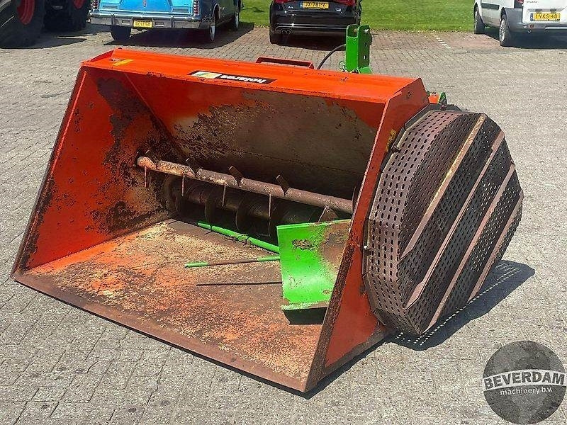 Holaras VDC 900 - Landmaschine: das Bild 2 Holaras VDC 900 - Landmaschine: das Bild 2