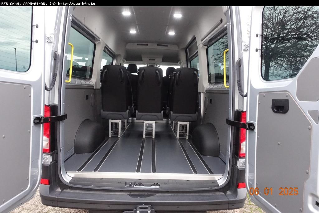 MAN TGE 3.180 4x2 F SB 8 Sitzer, Automatik, Anhängek - Kleinbus, Personentransporter: das Bild 3 MAN TGE 3.180 4x2 F SB 8 Sitzer, Automatik, Anhängek - Kleinbus, Personentransporter: das Bild 3