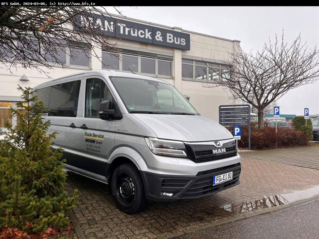 Personentransporter MAN TGE 3.180 4x2 F SB TGE 9-Sitzer: das Bild 1