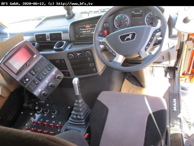 MAN TGS 18.400 4X2 BL Bucher OF 8000 RS Drehjet beid - Kehrmaschine: das Bild 4 MAN TGS 18.400 4X2 BL Bucher OF 8000 RS Drehjet beid - Kehrmaschine: das Bild 4