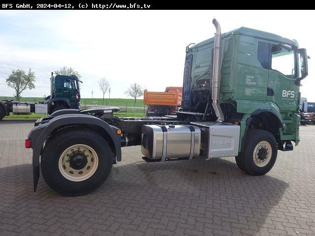 MAN TGS (TG3) 18.520 4x4 BL SA Acker Diesel, offroad - Sattelzugmaschine: das Bild 4 MAN TGS (TG3) 18.520 4x4 BL SA Acker Diesel, offroad - Sattelzugmaschine: das Bild 4