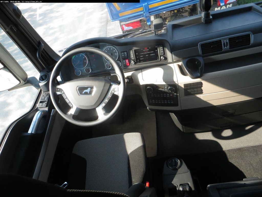 MAN TGX 18.460 4x2 LLS Kipphydraulik, Kompressor MAN TGX 18.460 4x2 LLS Kipphydraulik, Kompressor - Sattelzugmaschine: das Bild 4 MAN TGX 18.460 4x2 LLS Kipphydraulik, Kompressor MAN TGX 18.460 4x2 LLS Kipphydraulik, Kompressor - Sattelzugmaschine: das Bild 4