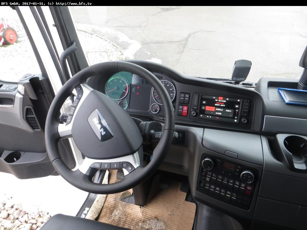 MAN TGX 18.500 4x2 LLS ZF 16 S Luft Luft Leder Intar - Sattelzugmaschine: das Bild 3 MAN TGX 18.500 4x2 LLS ZF 16 S Luft Luft Leder Intar - Sattelzugmaschine: das Bild 3