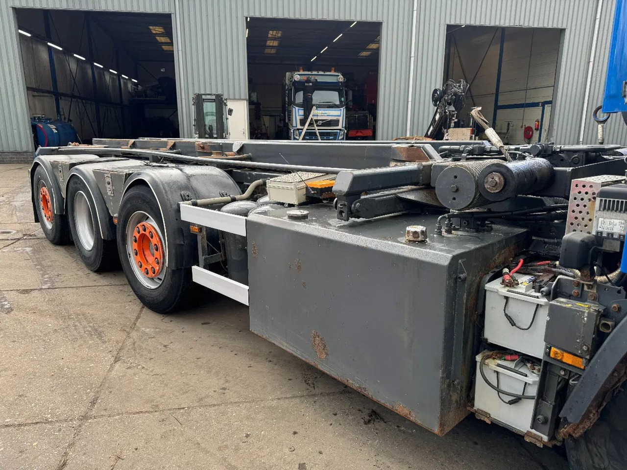 Abrollkipper neu kaufen DAF CF 460 8X2 ONLY VISUAL DAMAGED // ENGINE IS RUNN: das Bild 12