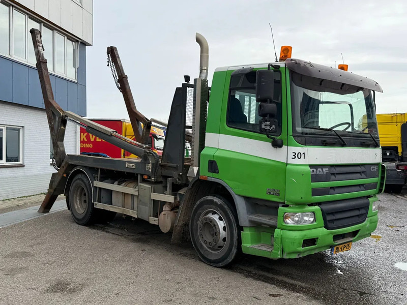 DAF CF 75.310 4X2 HYVALIFT SKIPLOADER MANUAL GEAR FULL STEEL - Absetzkipper: das Bild 3 DAF CF 75.310 4X2 HYVALIFT SKIPLOADER MANUAL GEAR FULL STEEL - Absetzkipper: das Bild 3
