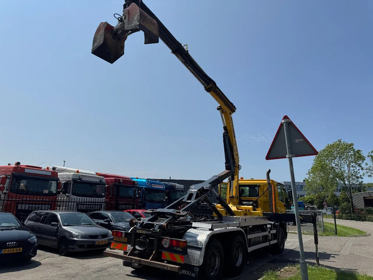 DAF CF 85.410 6X4 - EURO 5 + PALFINGER PK15500 + REM - Abrollkipper, Autokran: das Bild 3 DAF CF 85.410 6X4 - EURO 5 + PALFINGER PK15500 + REM - Abrollkipper, Autokran: das Bild 3