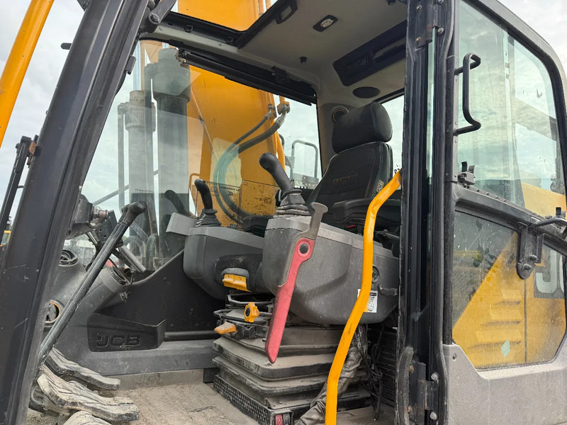 Kettenbagger JCB 220 XL 4F WITH BUCKET, SORTING GRAB WITH ROTATOR + €5000,-: das Bild 17 Kettenbagger JCB 220 XL 4F WITH BUCKET, SORTING GRAB WITH ROTATOR + €5000,-: das Bild 17
