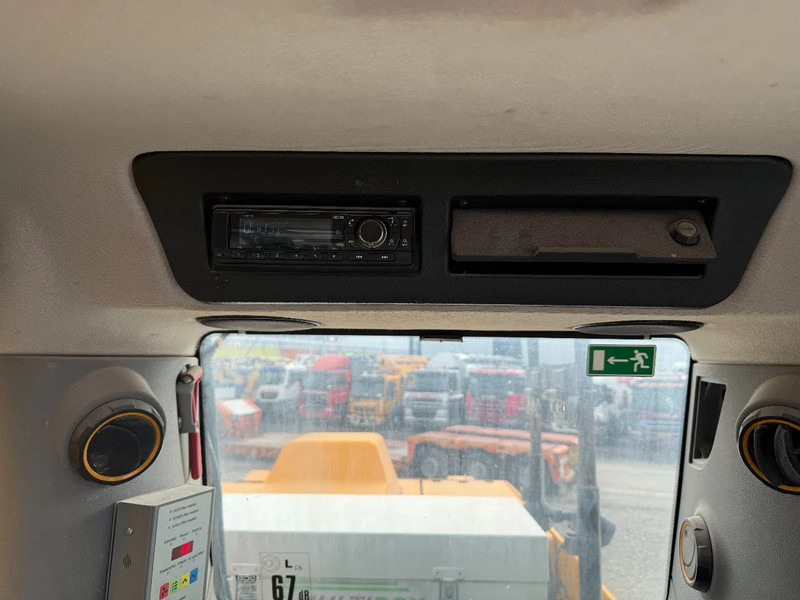 Kettenbagger JCB 220 XL 4F WITH BUCKET, SORTING GRAB WITH ROTATOR + €5000,-: das Bild 20 Kettenbagger JCB 220 XL 4F WITH BUCKET, SORTING GRAB WITH ROTATOR + €5000,-: das Bild 20