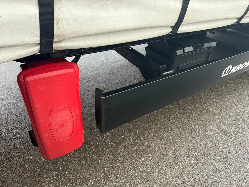 Krone SD, ZIJBORDEN, ONDERVOUW LAADKLEP 2000KG, APK 01-08-2026 - Planenauflieger: das Bild 4 Krone SD, ZIJBORDEN, ONDERVOUW LAADKLEP 2000KG, APK 01-08-2026 - Planenauflieger: das Bild 4