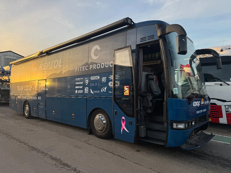 MAN ENGINE AND GEARBOX BROKEN LIVING ROOM + KITCHEN + DOUCHE - LKW: das Bild 1 MAN ENGINE AND GEARBOX BROKEN LIVING ROOM + KITCHEN + DOUCHE - LKW: das Bild 1