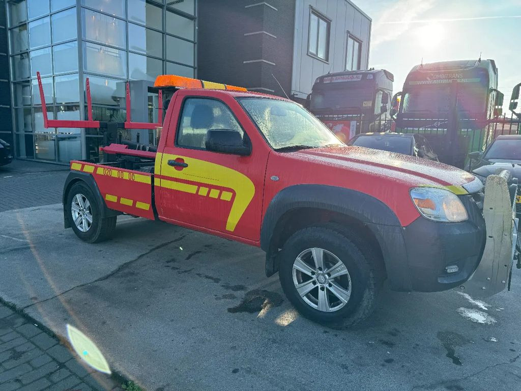 Mazda BT-50 4X4 + TOW TRUCK + DOUBLE WINCH + REMOTE - Abschleppwagen: das Bild 3 Mazda BT-50 4X4 + TOW TRUCK + DOUBLE WINCH + REMOTE - Abschleppwagen: das Bild 3