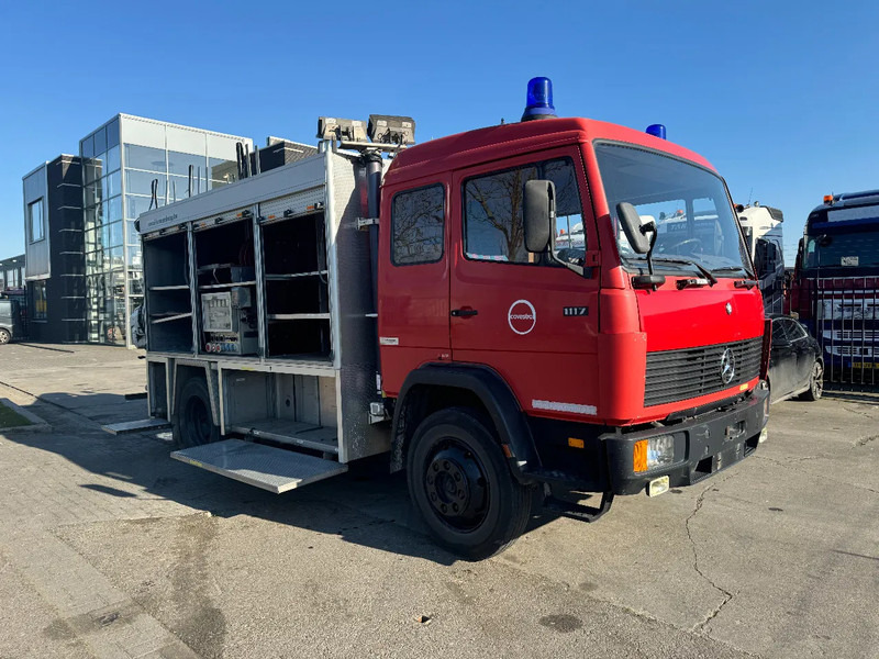 Mercedes-Benz 1117 4X2 FIRE TRUCK HIAB 050A ONLY 105787 KM - Feuerwehrfahrzeug: das Bild 5 Mercedes-Benz 1117 4X2 FIRE TRUCK HIAB 050A ONLY 105787 KM - Feuerwehrfahrzeug: das Bild 5