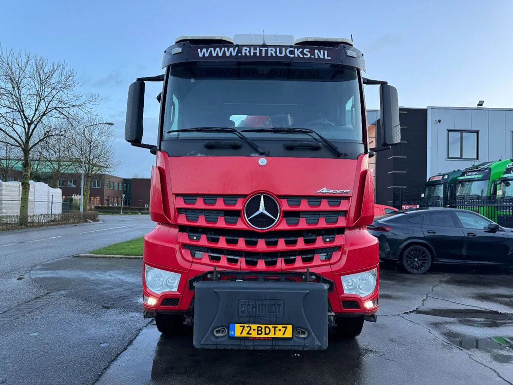 Mercedes-Benz Arocs 4145 8X4 - HMF 2243-Z2 CRANE + REMOTE + HY - Abrollkipper, Autokran: das Bild 2 Mercedes-Benz Arocs 4145 8X4 - HMF 2243-Z2 CRANE + REMOTE + HY - Abrollkipper, Autokran: das Bild 2
