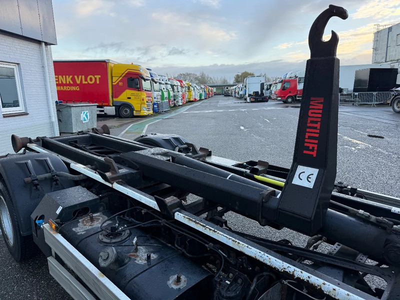 Mitsubishi Canter 7C18 - EURO 6 + HIAB 5 TON HOOKLIFT - Abrollkipper: das Bild 5 Mitsubishi Canter 7C18 - EURO 6 + HIAB 5 TON HOOKLIFT - Abrollkipper: das Bild 5