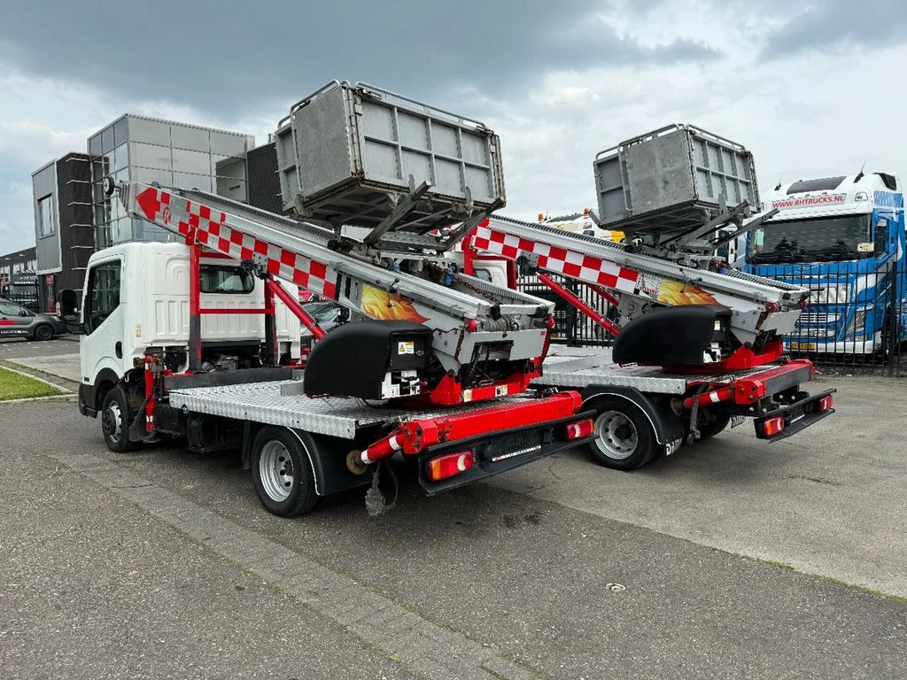 Nissan 3X UNIT CABSTAR 35.13 + LIFT 25 METER + REMOTE C - LKW mit Arbeitsbühne: das Bild 5 Nissan 3X UNIT CABSTAR 35.13 + LIFT 25 METER + REMOTE C - LKW mit Arbeitsbühne: das Bild 5