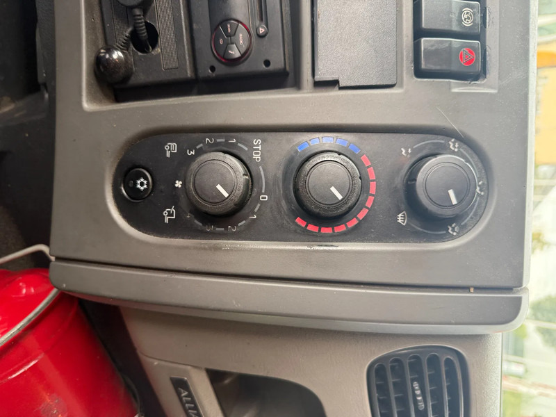 Renault Premium 380 380 6X2 STUURAS - Koffer LKW: das Bild 5 Renault Premium 380 380 6X2 STUURAS - Koffer LKW: das Bild 5