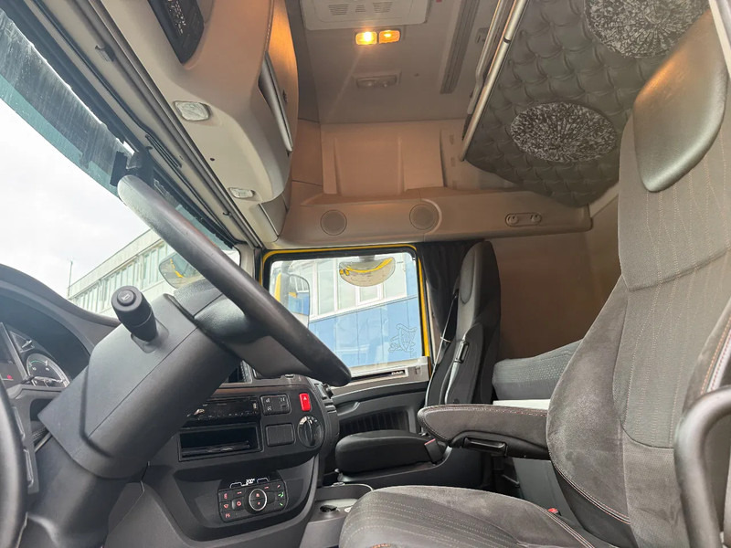 Sattelzugmaschine DAF XF 450 4X2 EURO 6 RETARDER DOUBLE TANK: das Bild 9 Sattelzugmaschine DAF XF 450 4X2 EURO 6 RETARDER DOUBLE TANK: das Bild 9