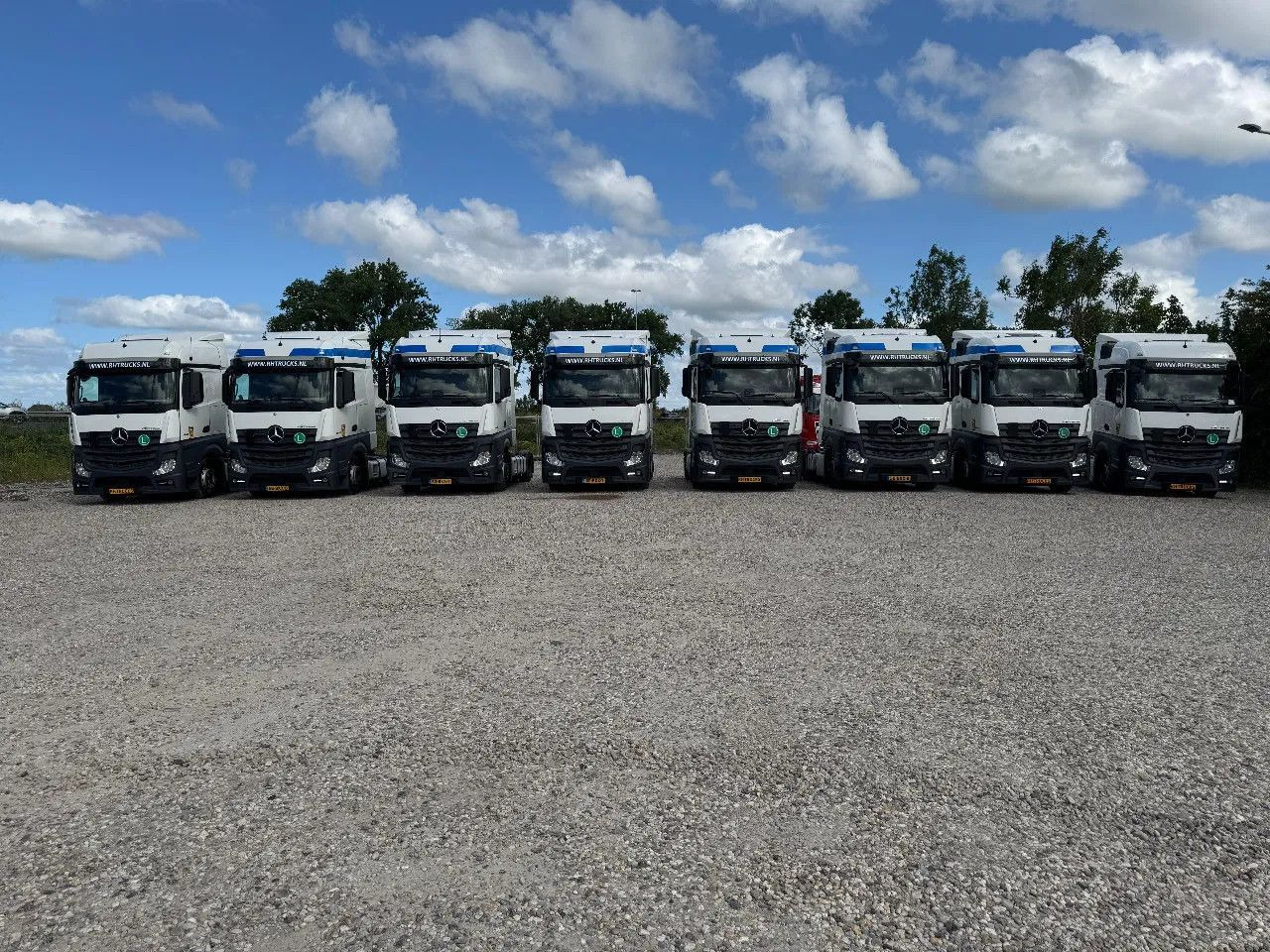 Mercedes-Benz Actros 1842 4X2 EURO 6 - MEGA - 10 UNITS AVAILAB - Sattelzugmaschine: das Bild 2 Mercedes-Benz Actros 1842 4X2 EURO 6 - MEGA - 10 UNITS AVAILAB - Sattelzugmaschine: das Bild 2