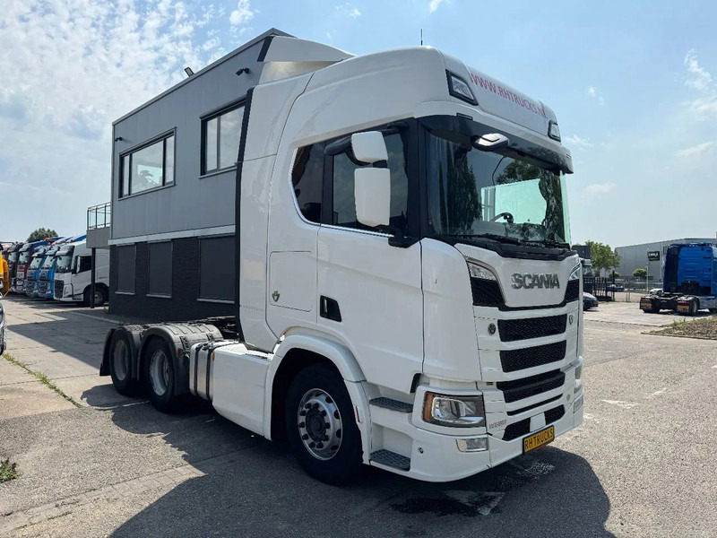 Scania R580 V8 NGS 6X4 EURO 6 RETARDER - Sattelzugmaschine: das Bild 3 Scania R580 V8 NGS 6X4 EURO 6 RETARDER - Sattelzugmaschine: das Bild 3